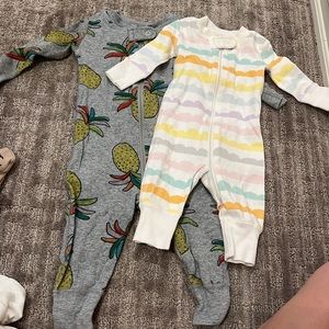 Set of two Hannah Andersson organic cotton onesies unisex